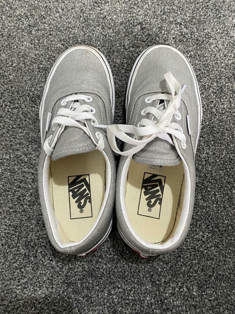size 3 vans trainers